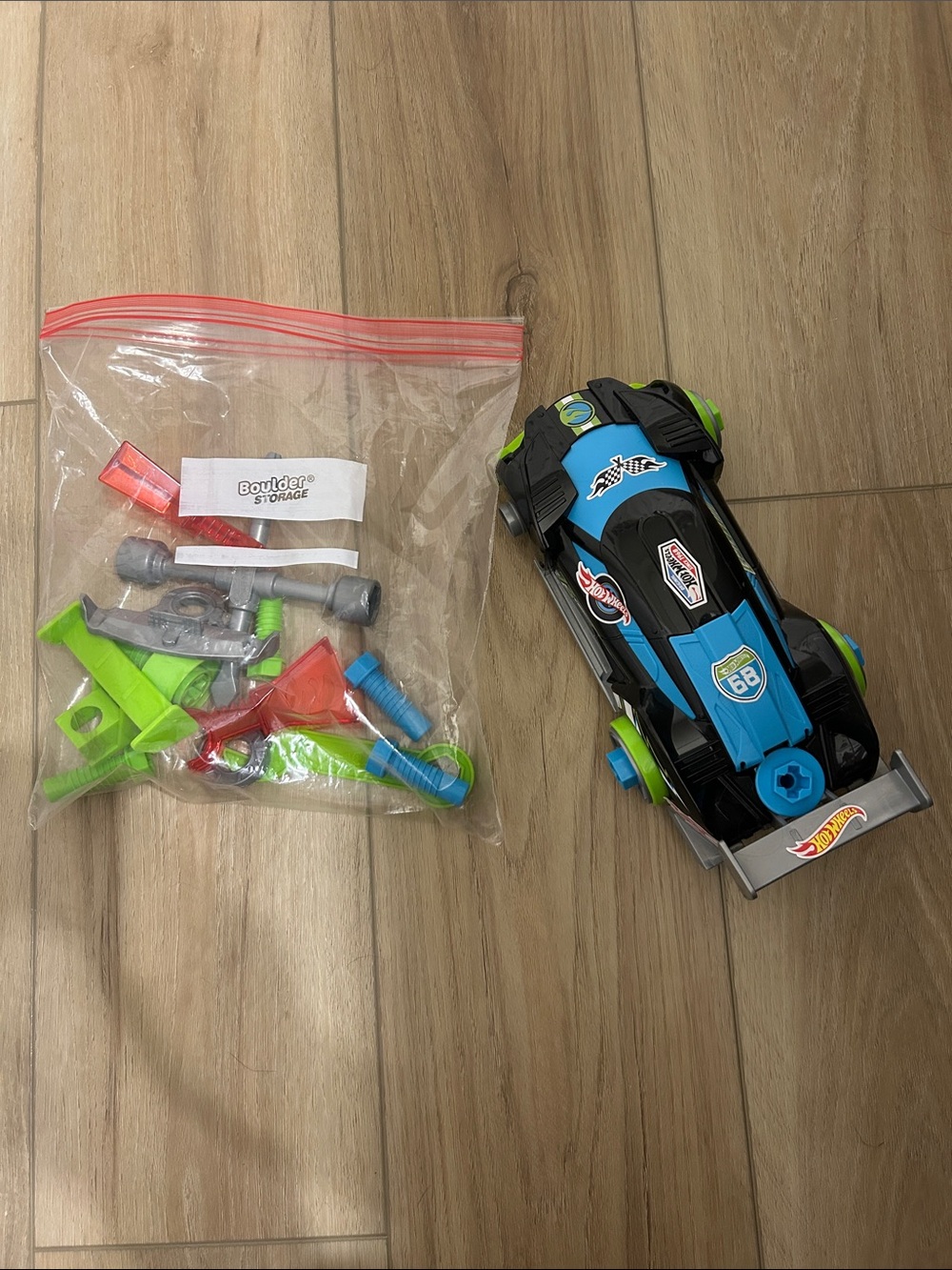 Hot Wheels Ready to race builder toy